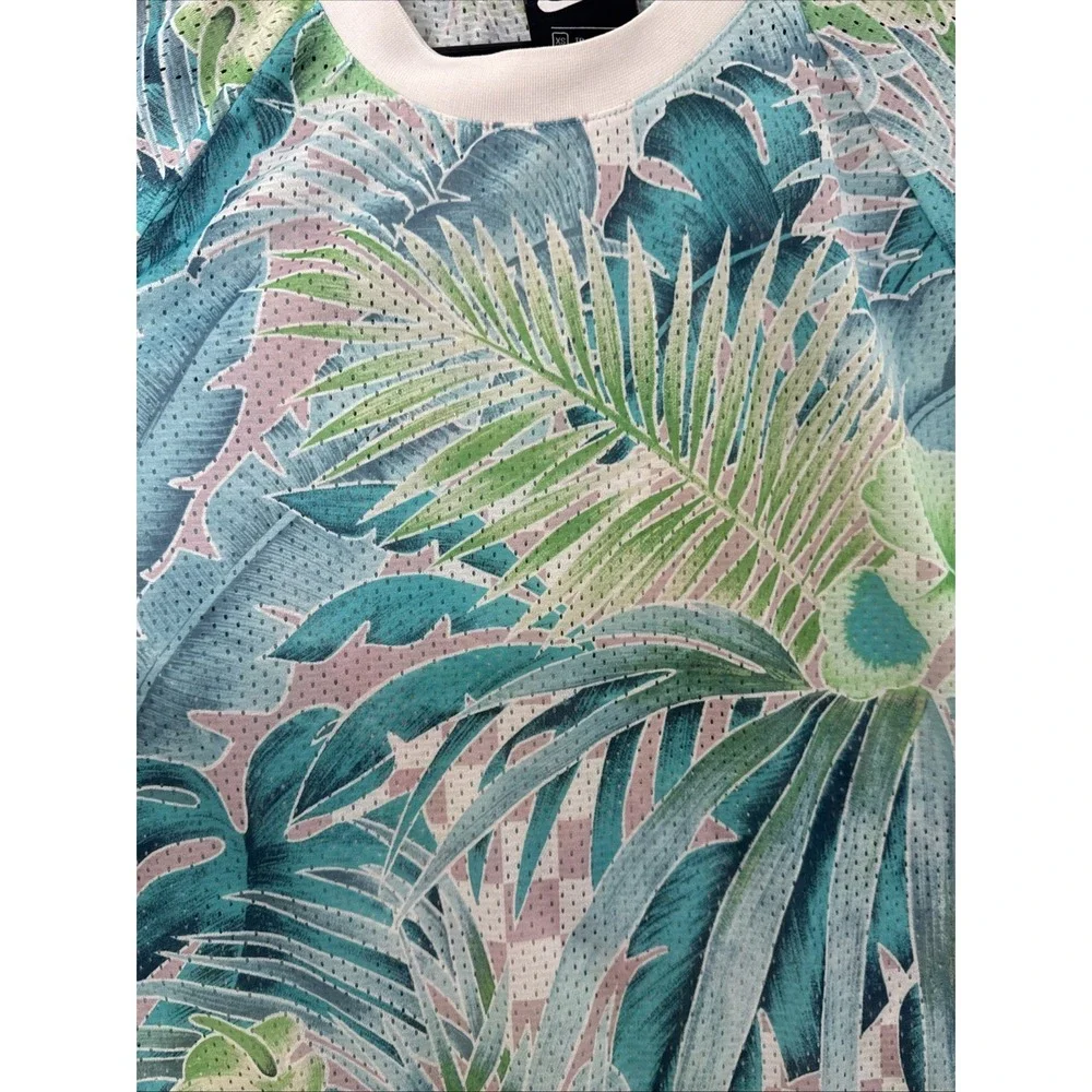 Nike‎ Mesh Floral Crop Top / XS